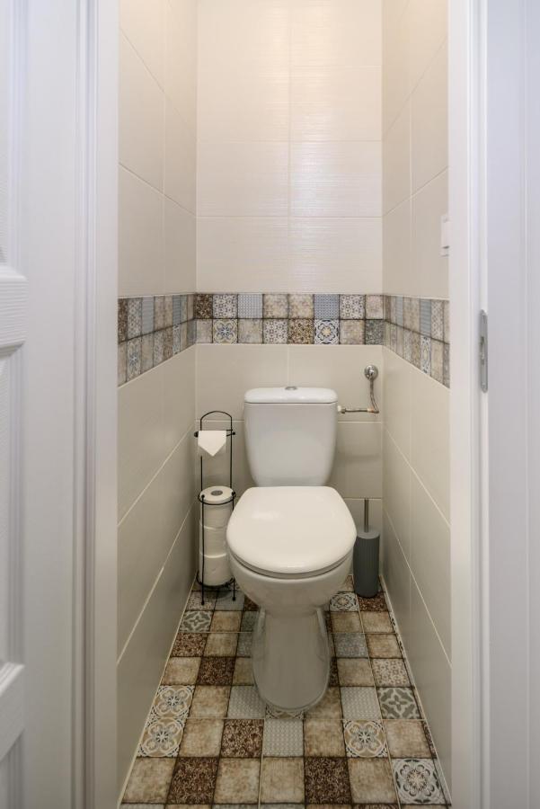 Ja18 Downtown Pearl - 2 Bedroom Apartment بودابست المظهر الخارجي الصورة
