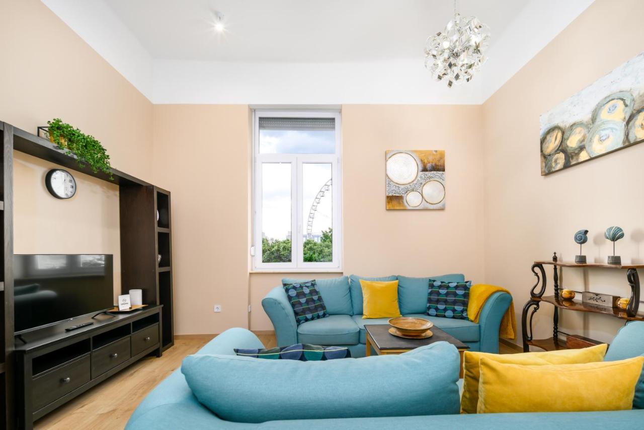 Ja18 Downtown Pearl - 2 Bedroom Apartment بودابست المظهر الخارجي الصورة